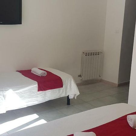 Hotel Friend House Rzym Zewnętrze zdjęcie