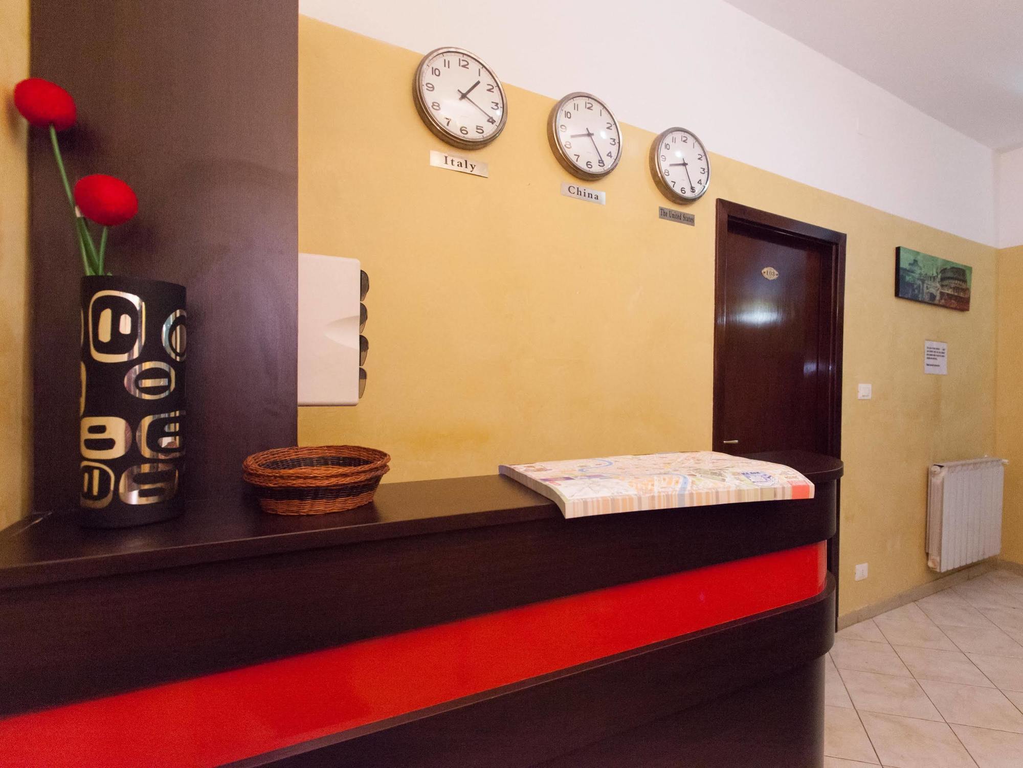 Hotel Friend House Rzym Zewnętrze zdjęcie