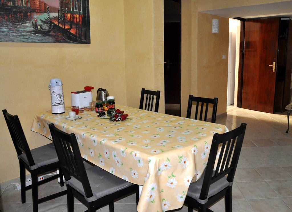 Hotel Friend House Rzym Zewnętrze zdjęcie