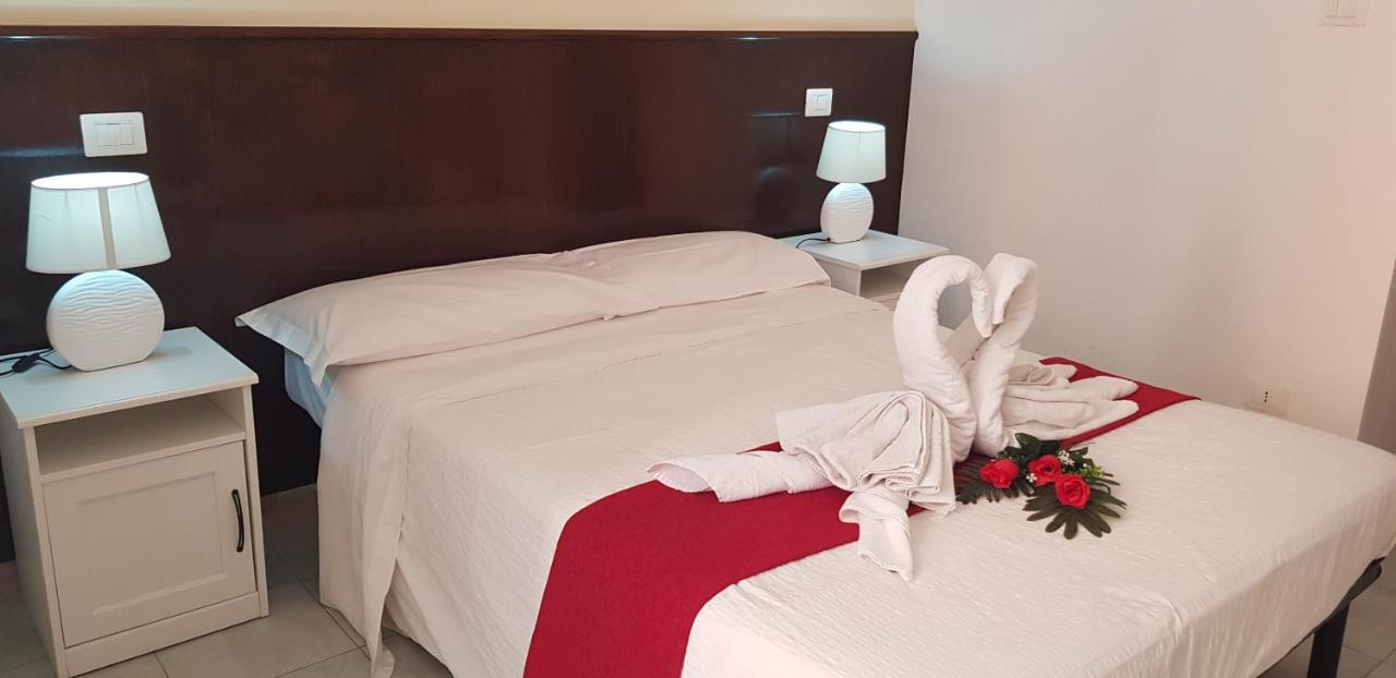 Hotel Friend House Rzym Zewnętrze zdjęcie