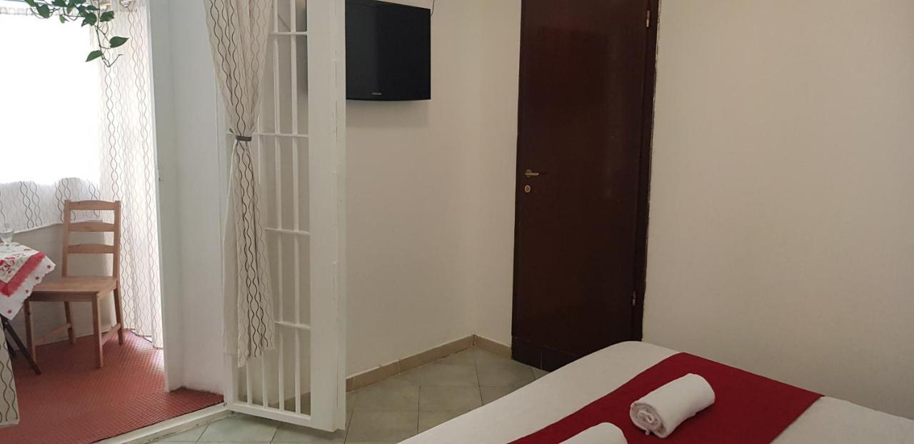 Hotel Friend House Rzym Zewnętrze zdjęcie