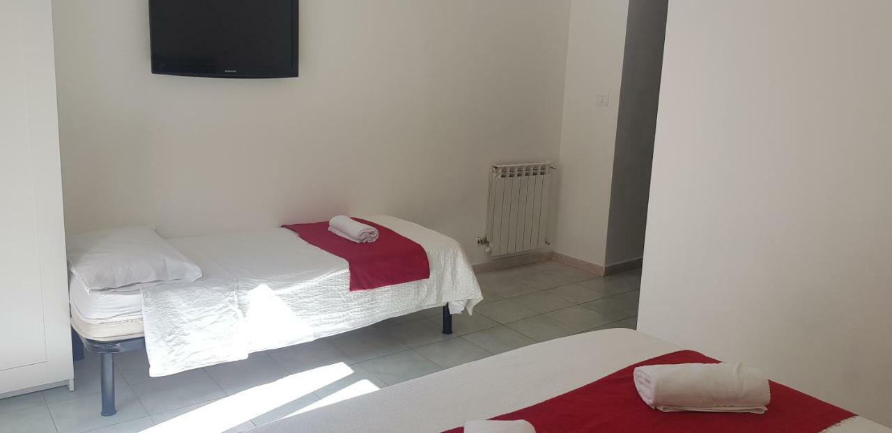 Hotel Friend House Rzym Zewnętrze zdjęcie