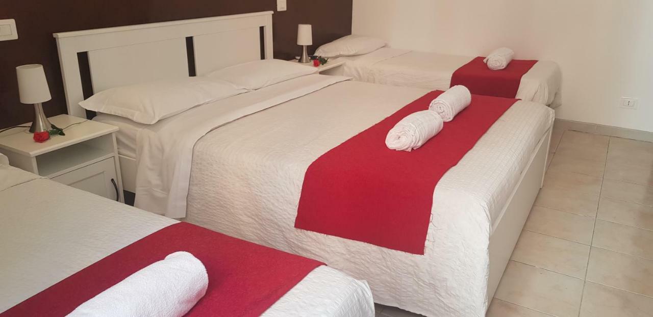 Hotel Friend House Rzym Zewnętrze zdjęcie
